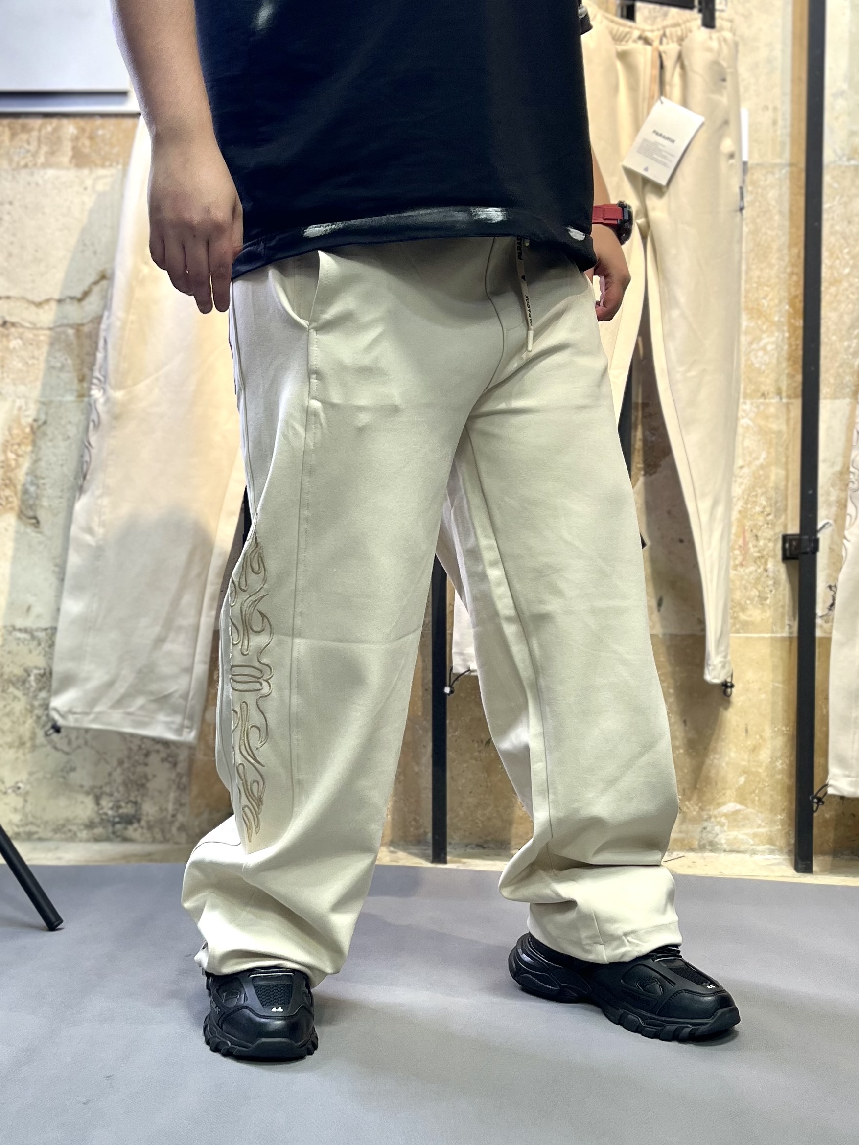 اسلش بگ مردانه شلوار اسلش کرم گلدوزی دار وارداتی